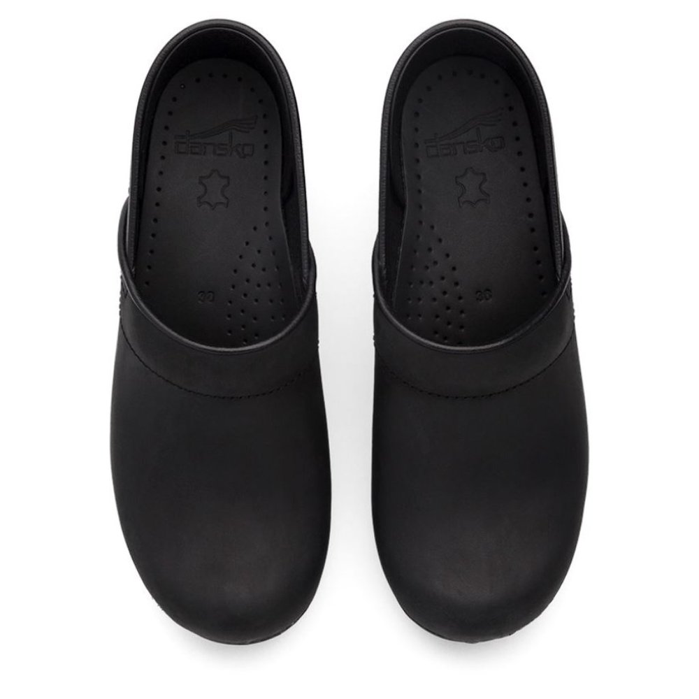 Dansko Professional Black Oiled Clog Sz 39 medium